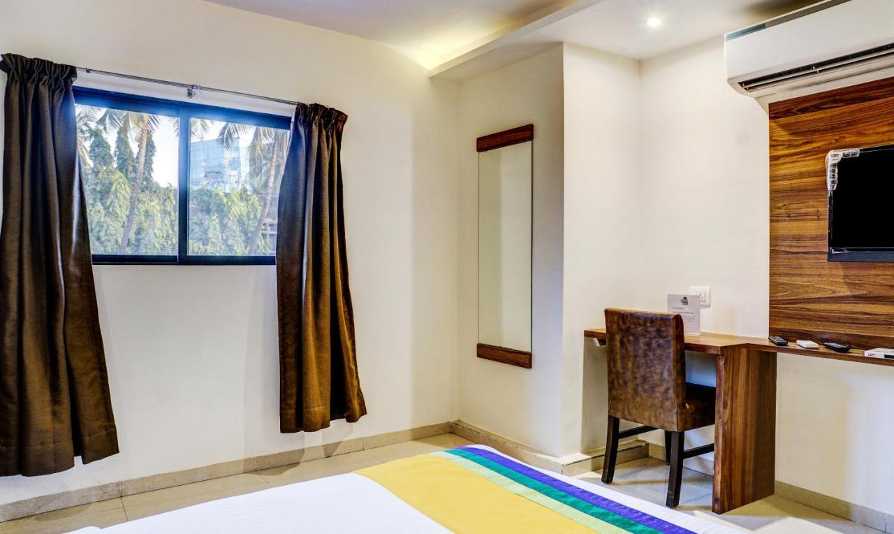 Treebo Trip Seven Olives Andheri ムンバイ エクステリア 写真
